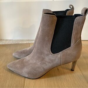 Veronica Beard Leland Ankle Booties 5.5 Suede Boots Heel Point Toe new
